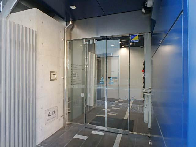 東石ビルエントランス②