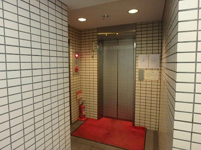 紅花ビルホール②