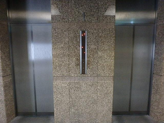 ホール③