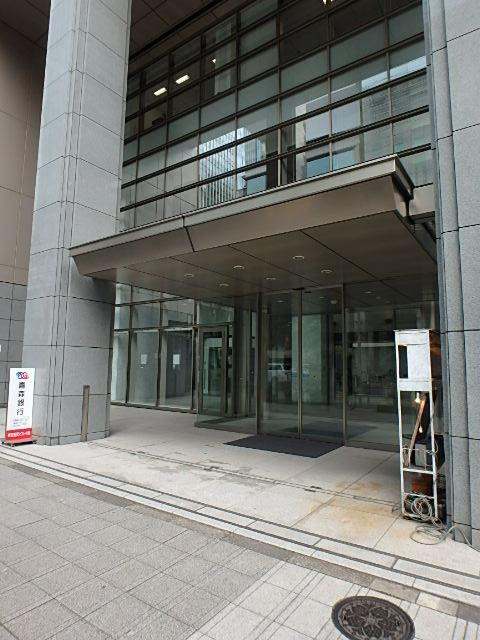 東短室町ビルエントランス②