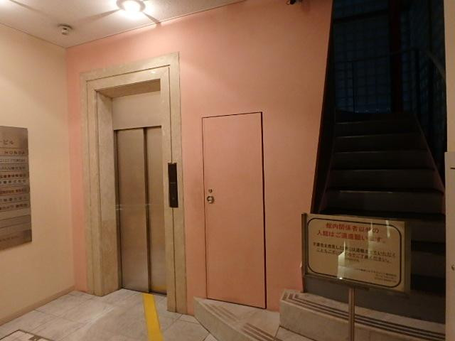 室一ビルホール②