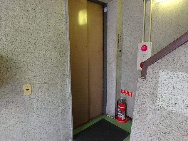 イーストンビルホール②
