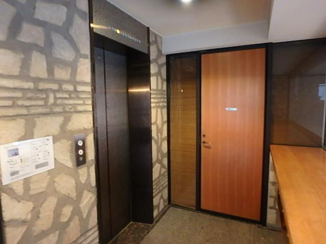 海老屋ビルホール②
