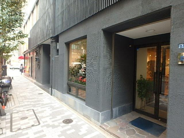 日本橋室四ビルエントランス①