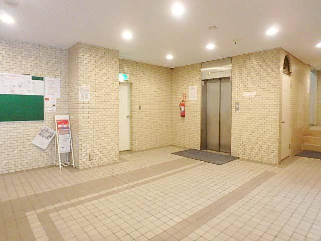 ホール①