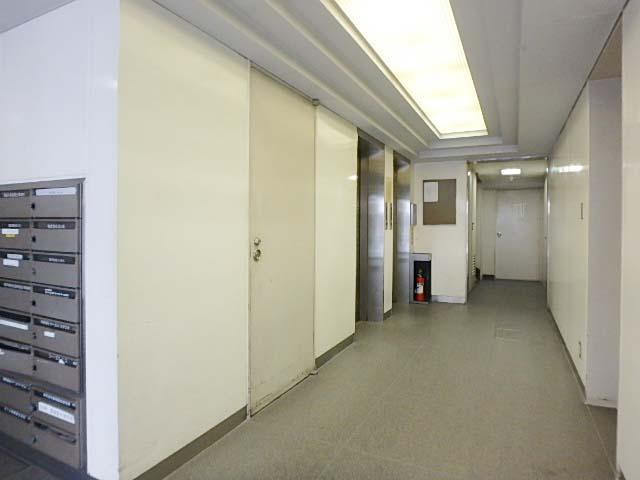 共同ビル（小伝馬町）ホール①