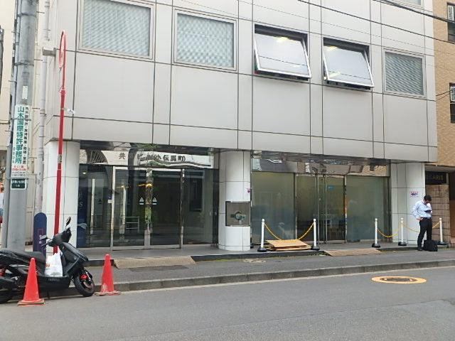 共同ビル（小伝馬町）エントランス①
