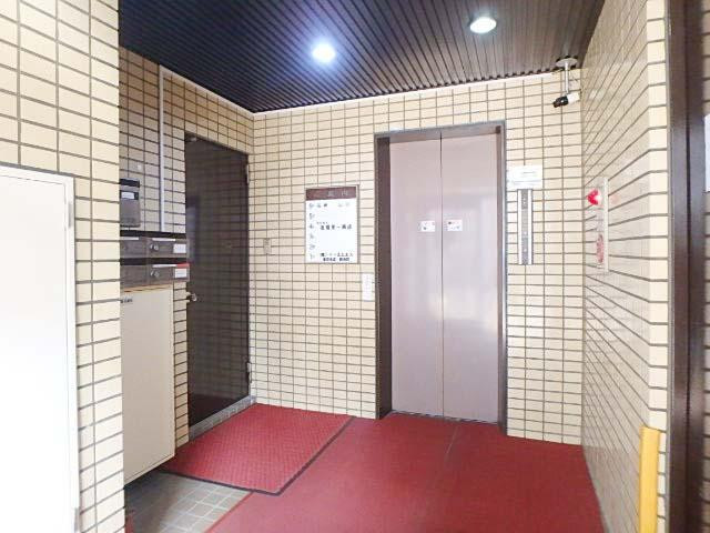 ホール①
