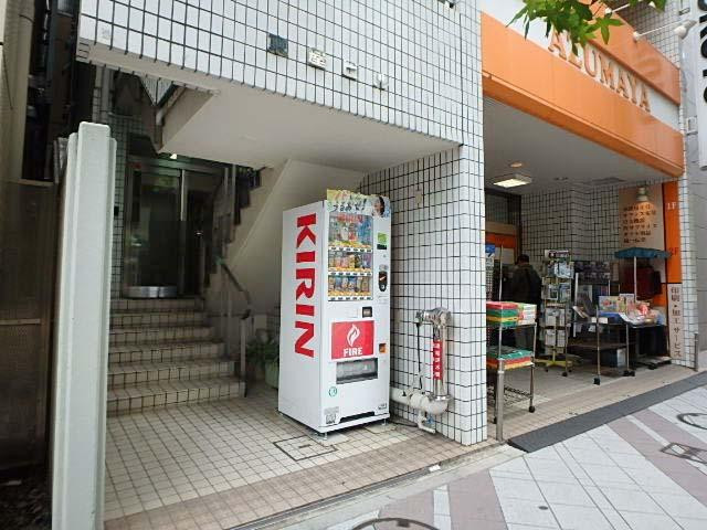 東屋ビルエントランス①