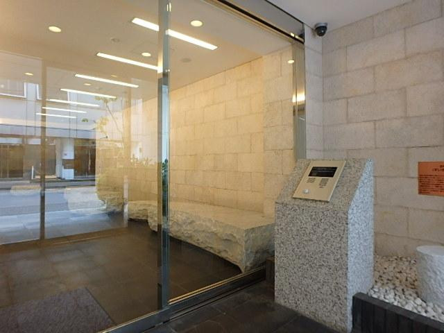 第９堀ビルエントランス③