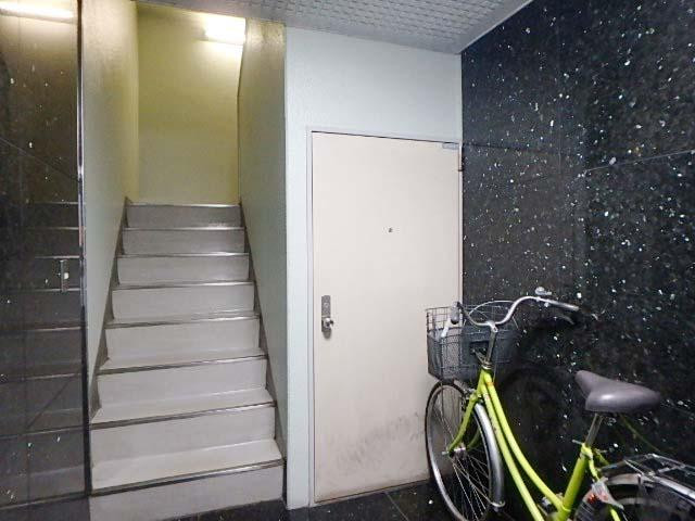 秀和ビルホール①