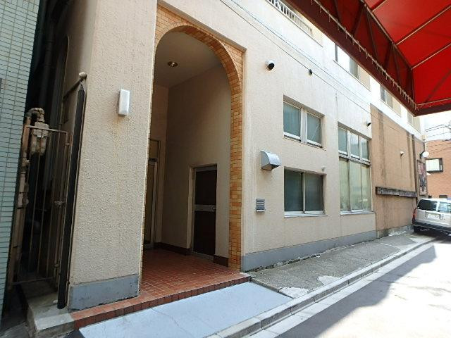 原ビルエントランス①