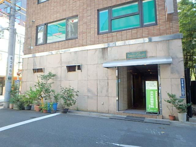 エントランス①
