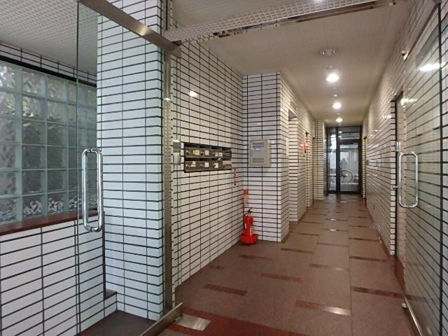 ホワイトビルホール①