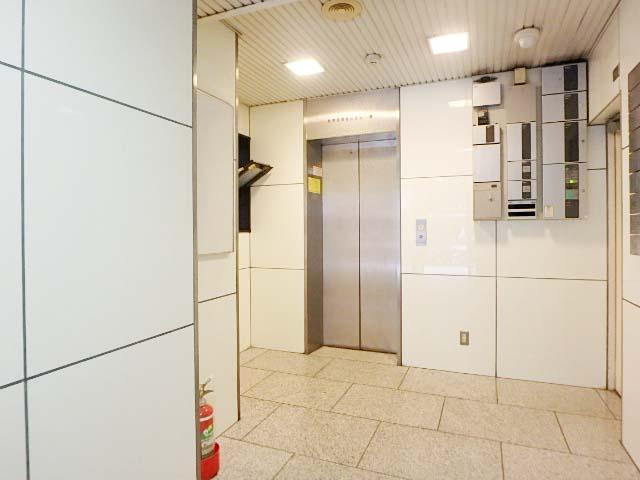 ７山京ビルホール①