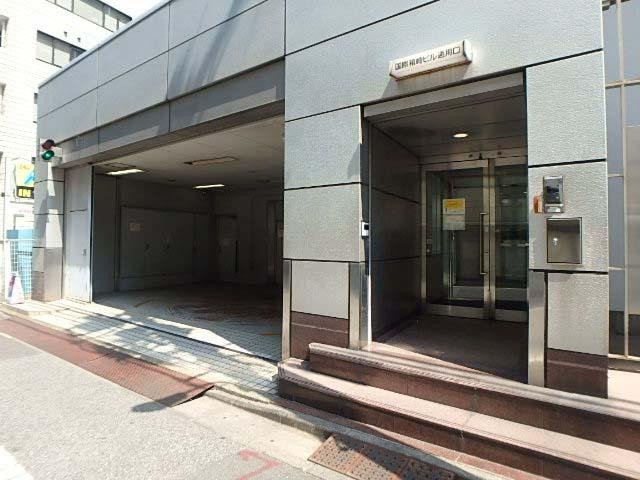 国際箱崎ビルエントランス③