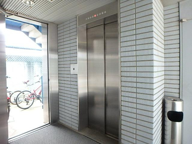 ホール②