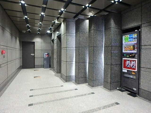 ホール①