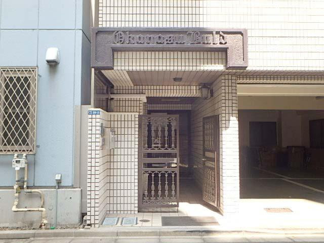 岡安ビルエントランス②