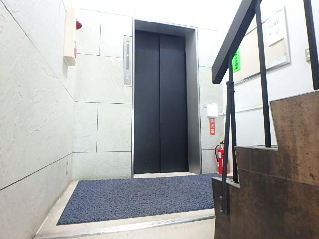 ホール②
