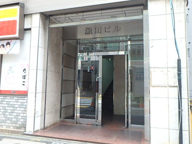 瀧田ビルエントランス②