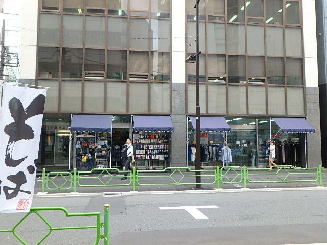 エントランス①