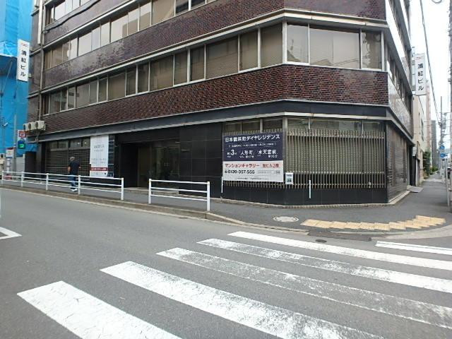 清紅ビルエントランス①