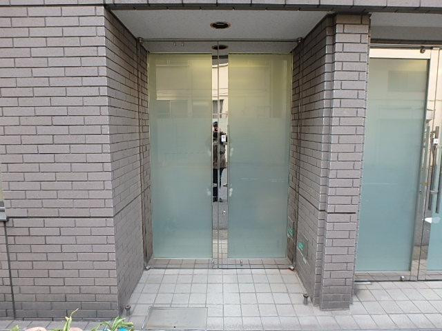 大利ビルエントランス②
