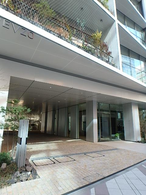 ＲＥＶＺＯ日本橋堀留町エントランス①