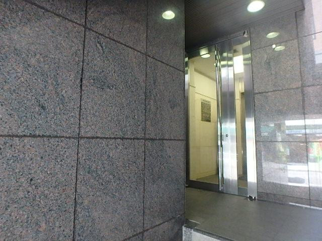 友泉本石町ビルホール①