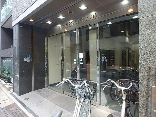共同ビル（新本町）エントランス②