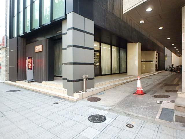 岩月日本橋ビルエントランス①