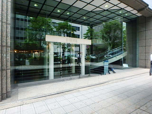 ＮＥＯ　ＫＡＷＡＩ　ＢＵＩＬＤＩＮＧ／ネオカワイビルエントランス①