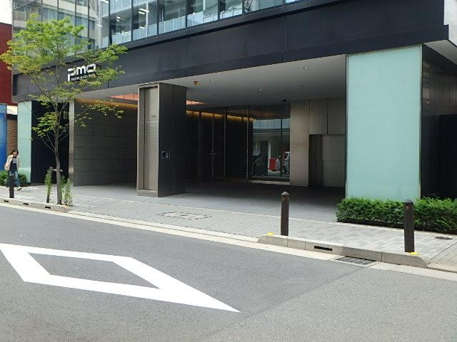 エントランス①