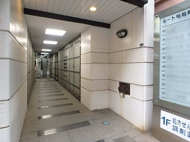 ルート蛎殻町ビルエントランス②
