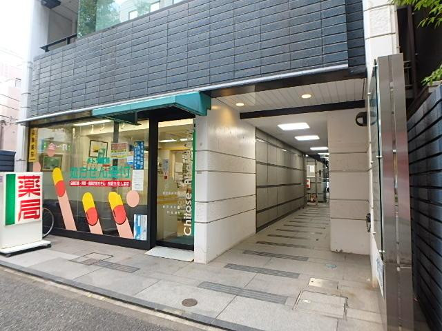 ルート蛎殻町ビルエントランス①