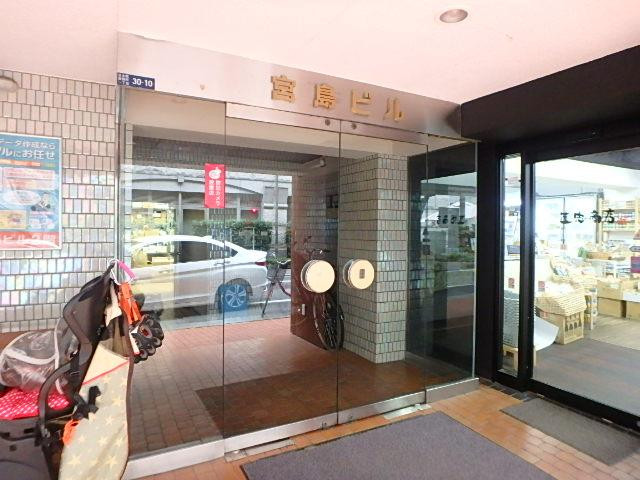 エントランス②