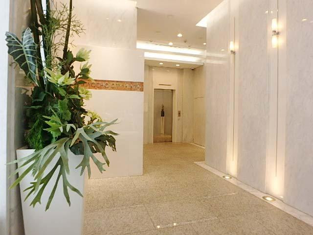 Ｎｉｈｏｎｂａｓｈｉ　ＯＫ　Ｂｌｄｇホール①