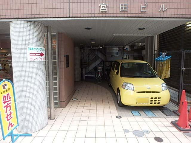 宮田ビルエントランス②