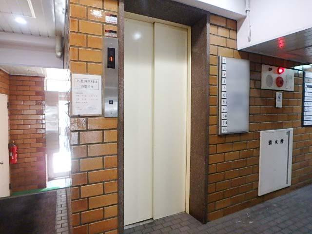 ホール②
