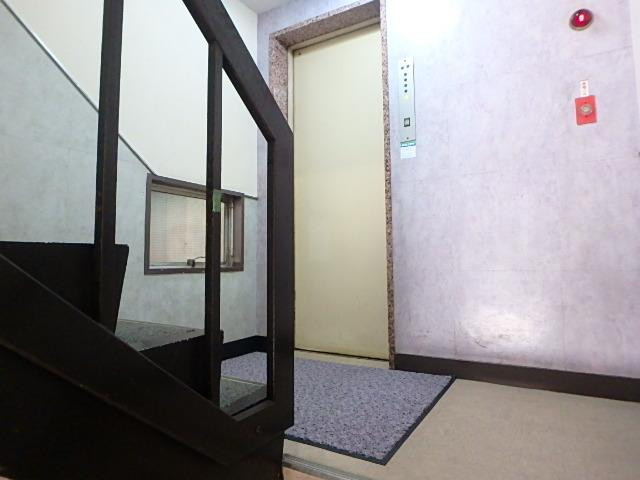 中村ビルホール②