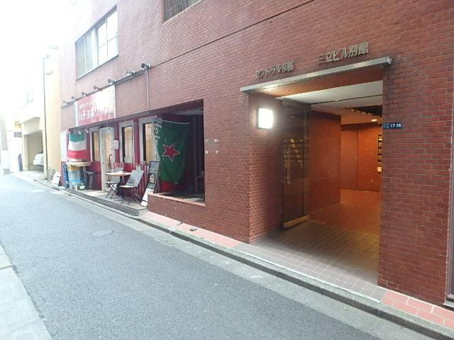 エントランス①