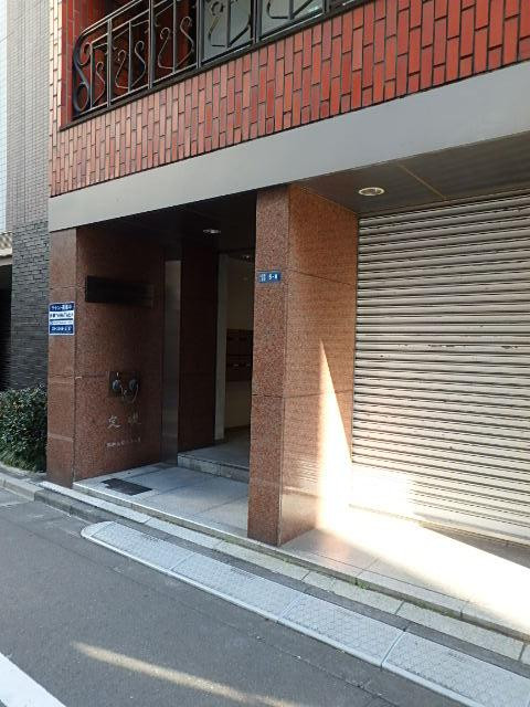 京橋ＹＡＨＡＴＡビルエントランス①
