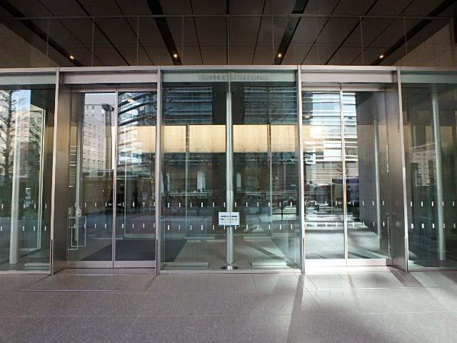 エントランス②