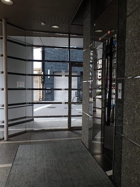 ホール①