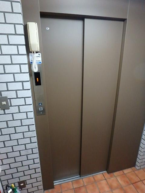 ホール③