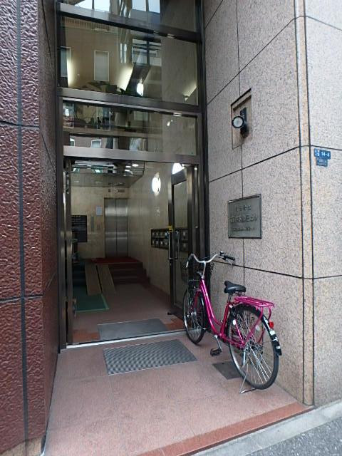 直平ビルエントランス②