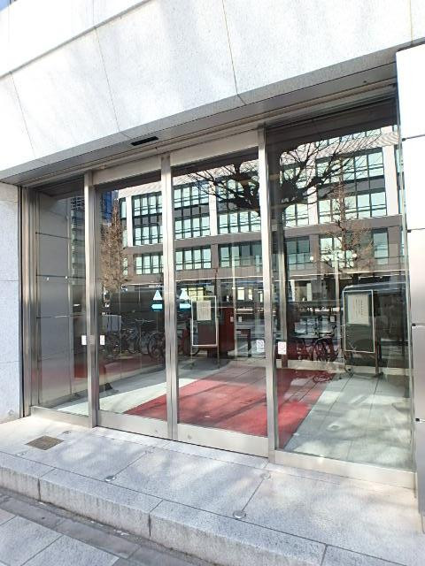 日本生命東八重洲ビルエントランス②