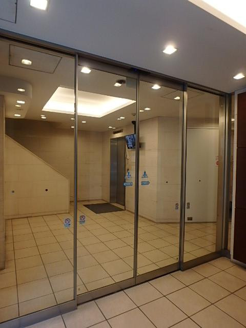 宝町ＴＡＴＳＵＭＩビルエントランス③