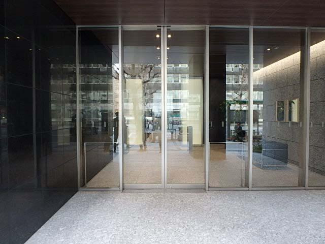 オリックス八重洲通ビルエントランス②